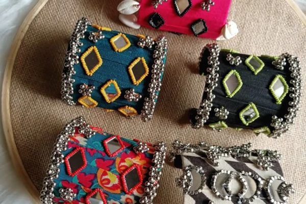 Jewelry & Accessories